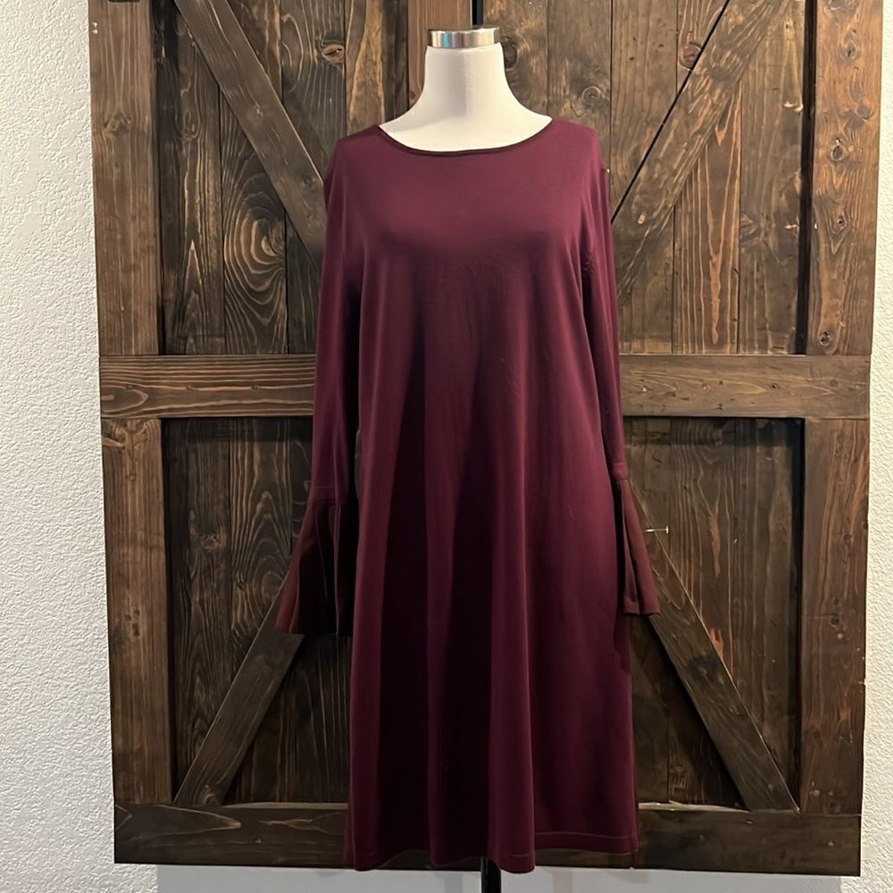 New York & Company Maroon Burgundy Purple Bell Sleeves Shift Dress back button M